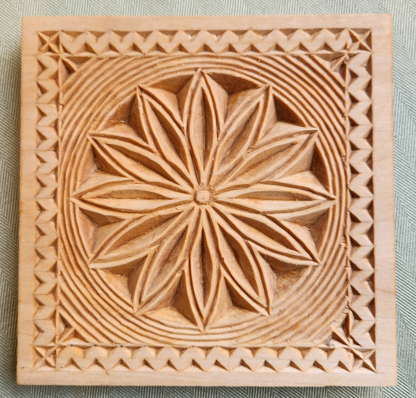 Chip Carving #1 - Danny Mullendore - traditional chip carving in basswood